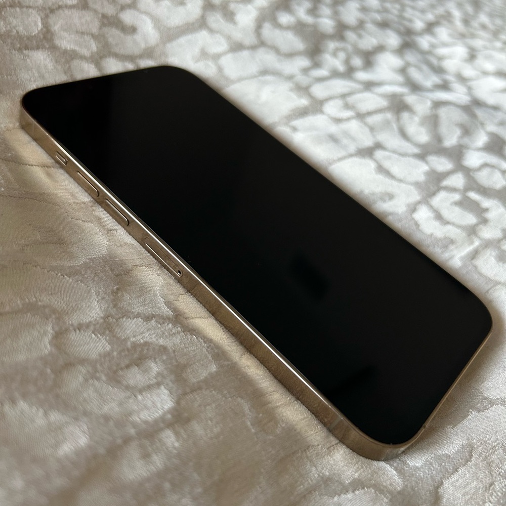 AT&T Unlocked iPhone 13 Pro Max